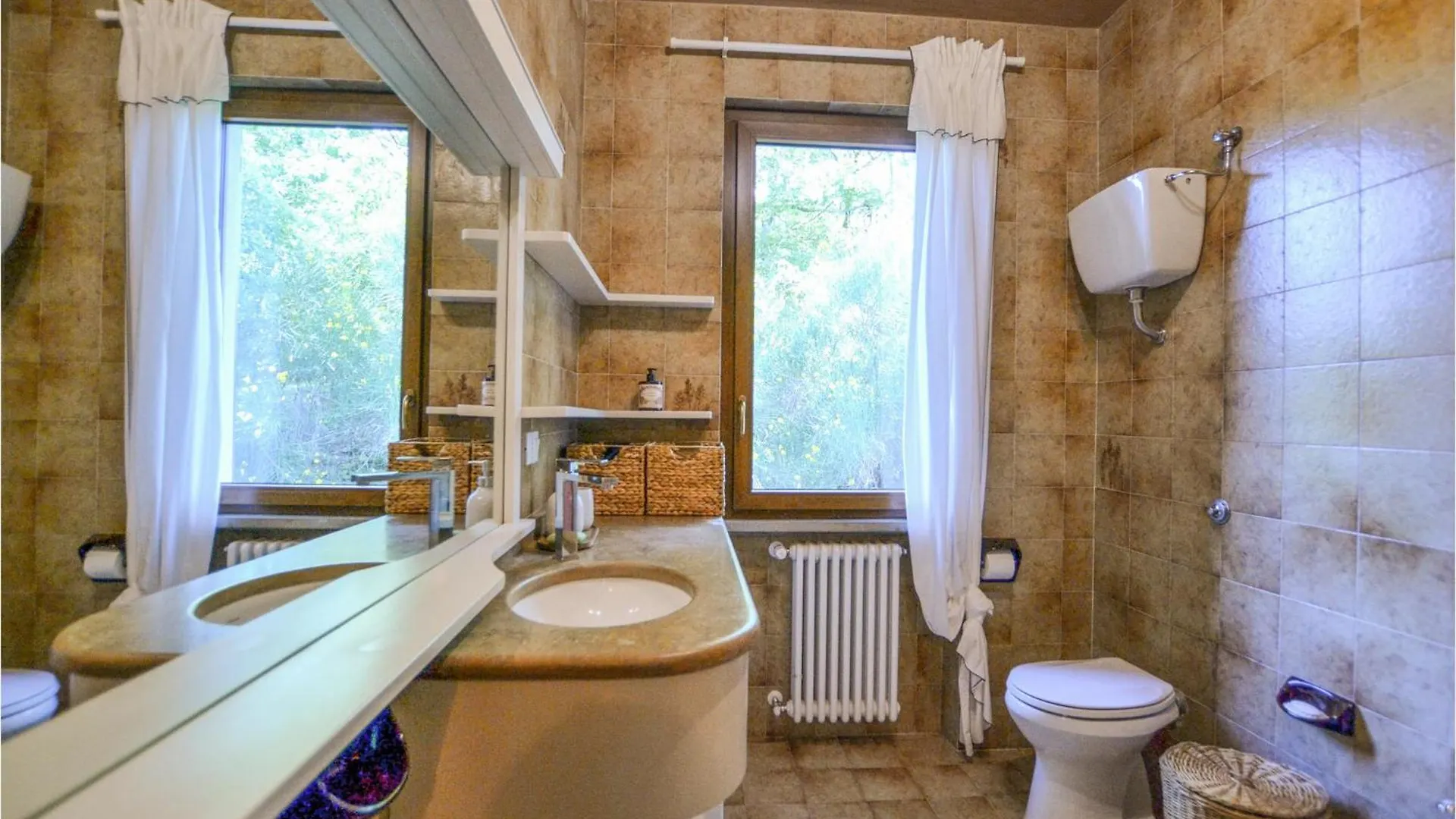 2 Bedroom Gorgeous Apartment In Anghiari