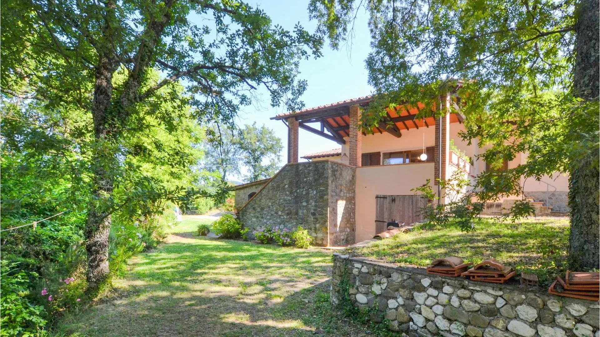 2 Bedroom Gorgeous Apartment In Anghiari